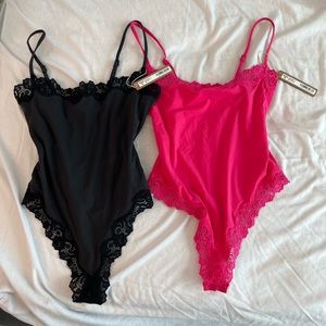 BUNDLE- NWT SKIMS LACE BODYSUIT in ONYX and NEON ROSE